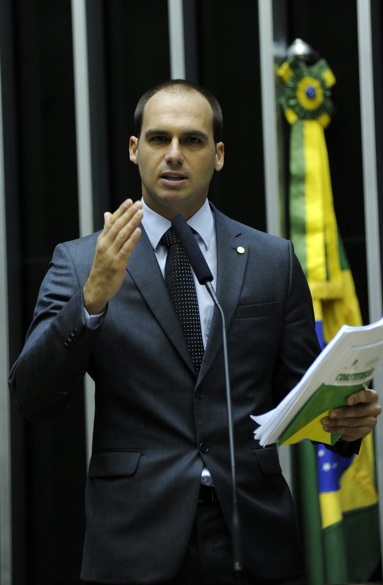 Eduardo diz que Moraes não segue no STF se Flávio vencer
