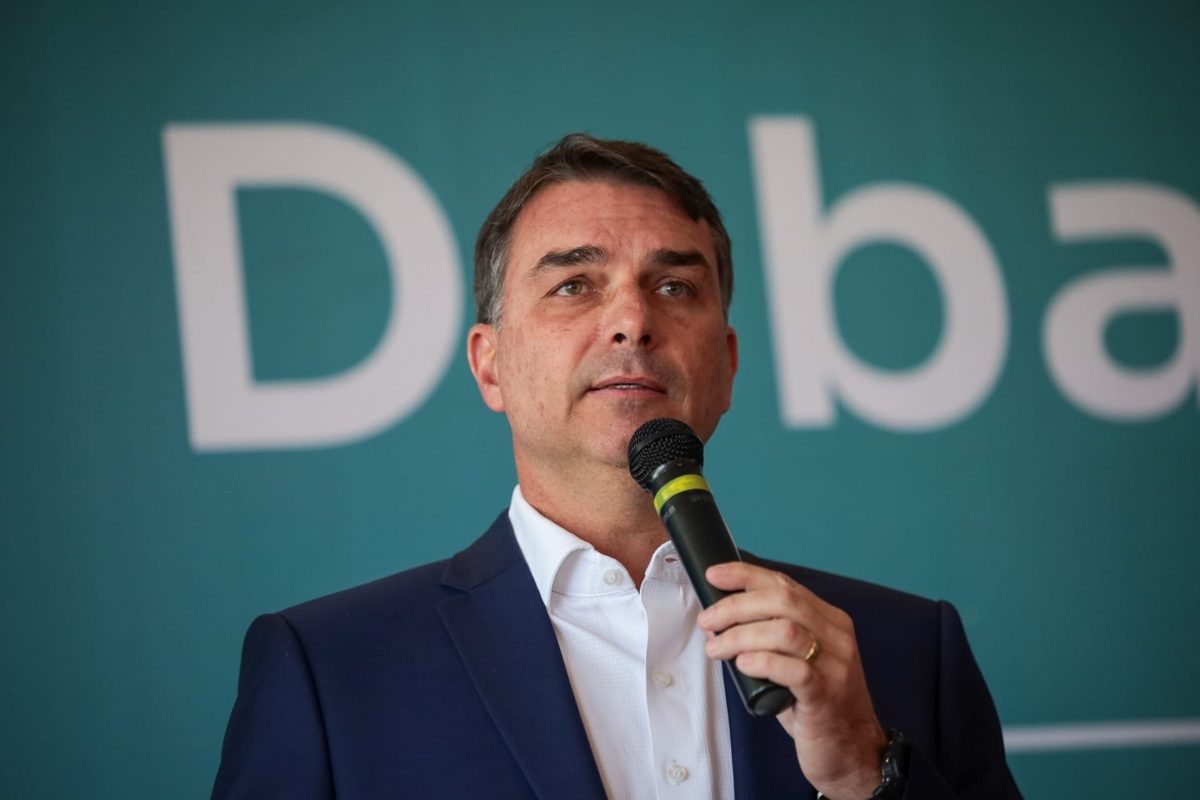 Podemos declara apoio e Flávio soma 5 partidos no 2º turno