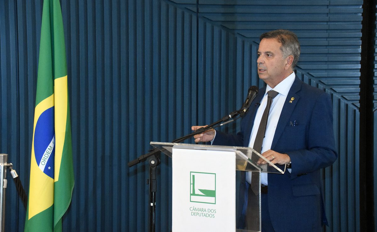 Senado aprova teto de R$ 140 mil para o MEI e perdão de dívidas